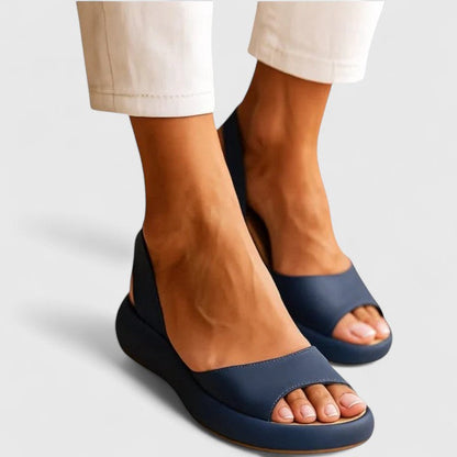 Emrynn | Comfortable Flat Sandals with Cushioned Insole and Heel Strap