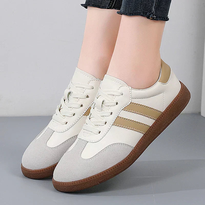 Arden | Minimalist Low Top Sneakers with Breathable Mesh Design
