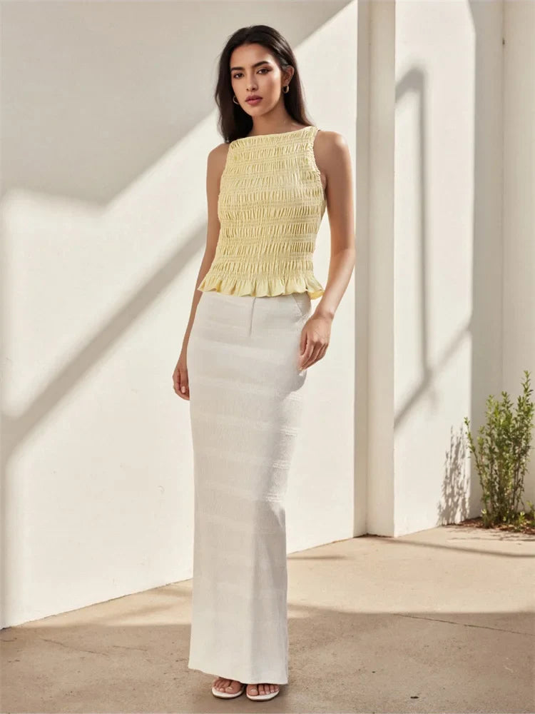 Abigail | Elegant Sleeveless Blouse Top with Soft Ruffle Hem for Everyday