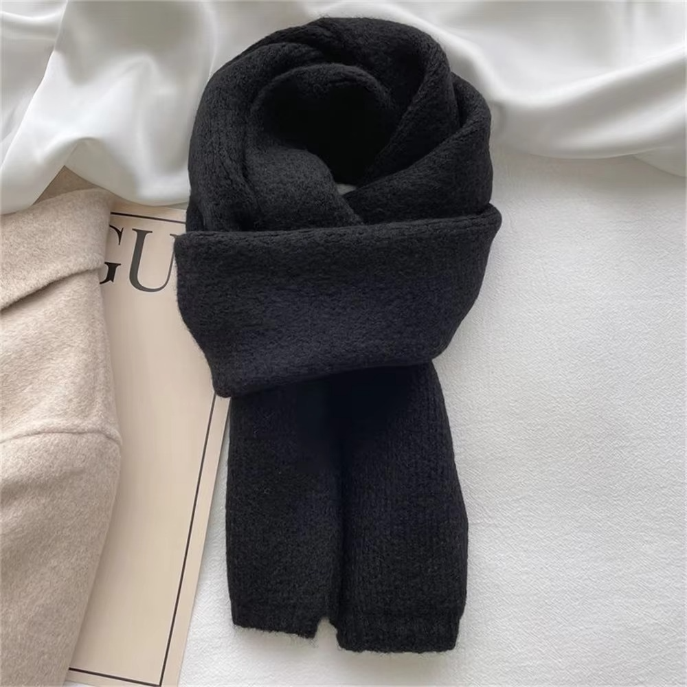 Adelaide | Classic Knit Scarf with Solid Color Weave