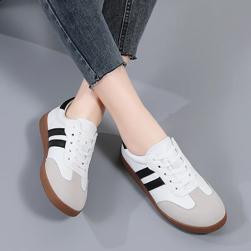 Arden | Minimalist Low Top Sneakers with Breathable Mesh Design