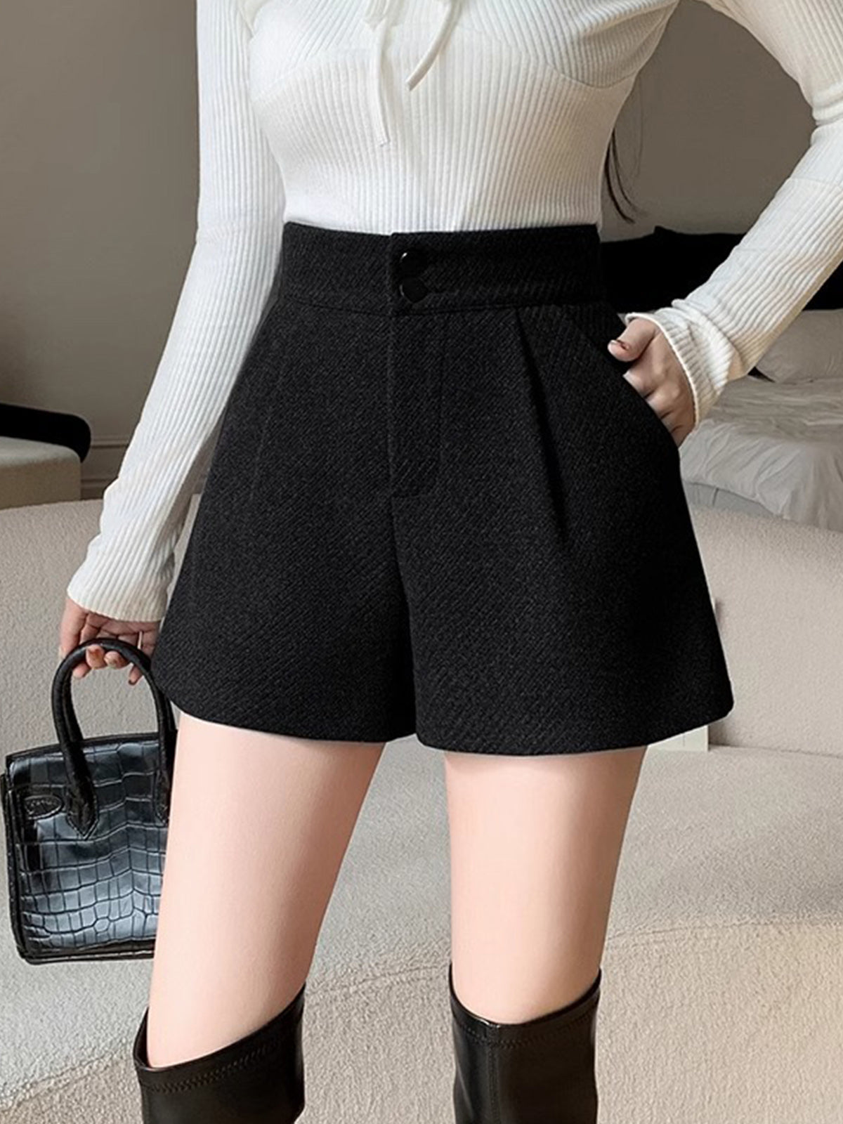Wendy | Mid-Waist Tweed Wide-Leg Shorts with Pockets