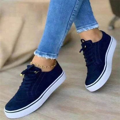 Beatrice | Neat Platform Sneakers with Lace-Up Front